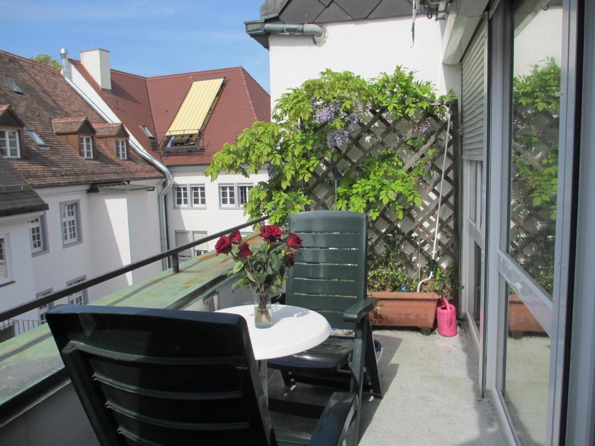Fewo - Mitten In Freiburg Exterior foto